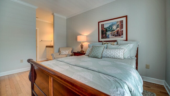 Building Photo - 752 Collins Meadow Dr