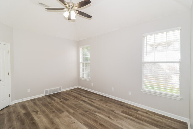 Building Photo - 1055 Duomo Cove