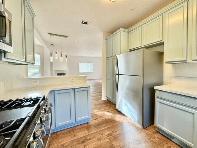 Building Photo - 3 Bedrooms, 2 1/2 Bathrooms, Serene Napa Setting