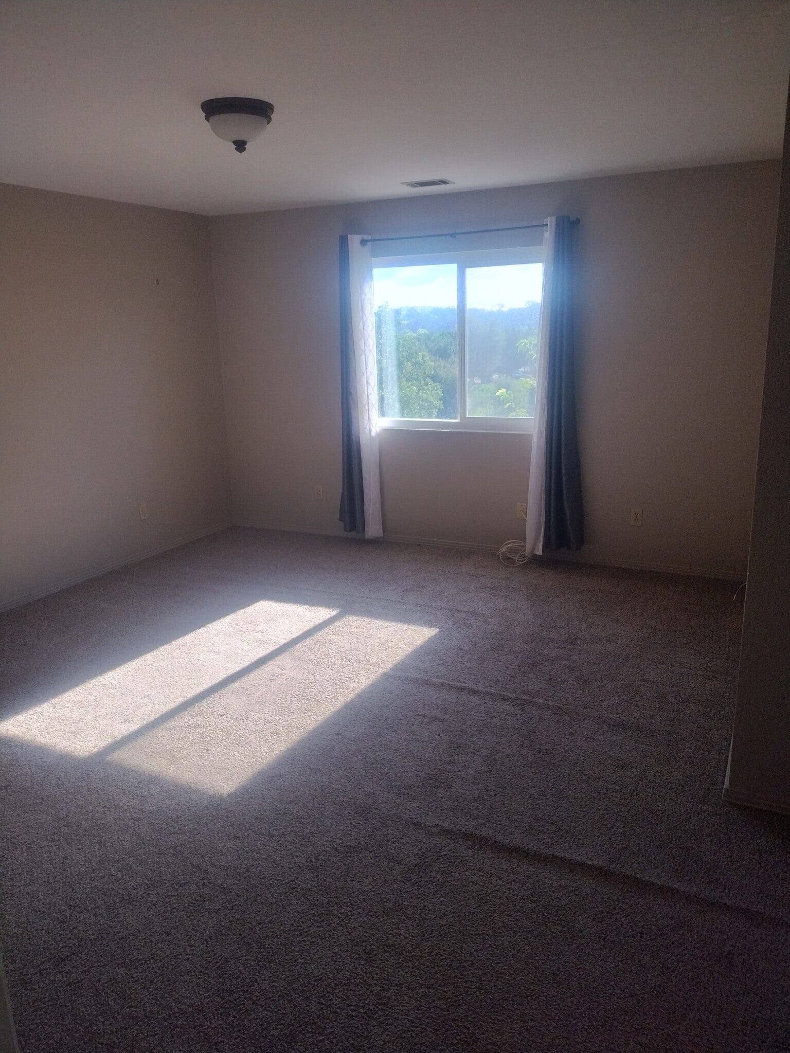 Building Photo - 47 Brewer St