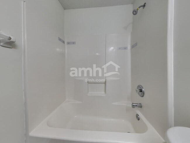 Building Photo - 2839 Oakglade Ct