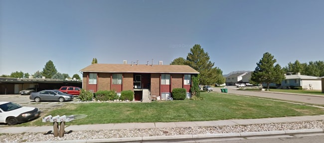 Building Photo - 1526 Layton 4-plex