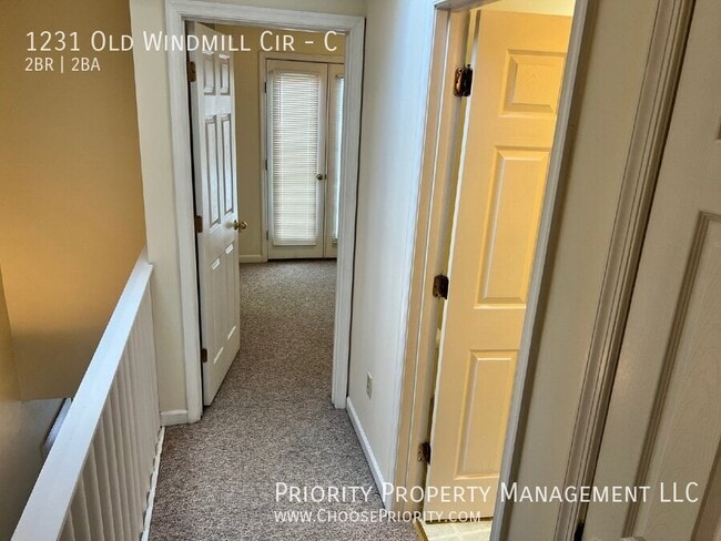 Building Photo - 1231 Old Windmill Cir