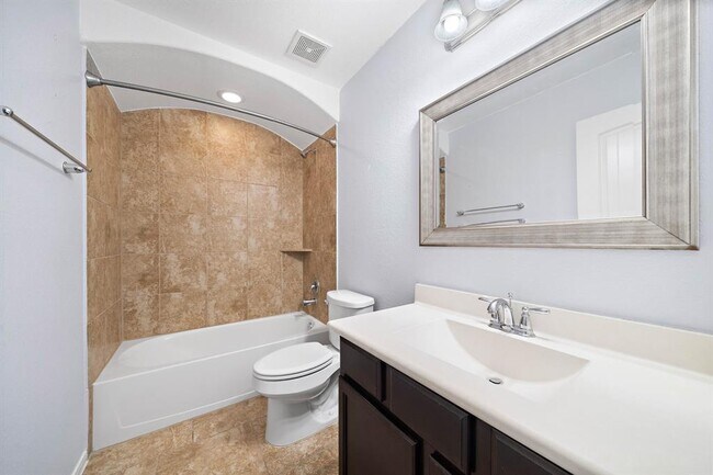 Building Photo - 29006 Dryander Forest Ct