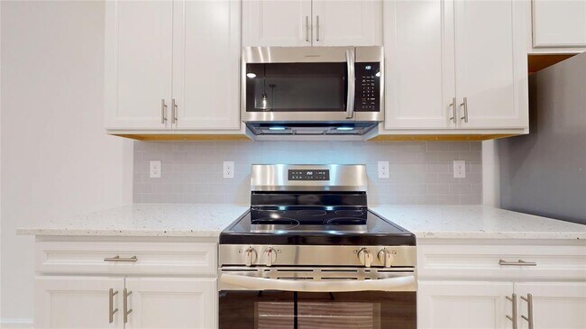 Building Photo - 1003 Pecan Harvest Dr