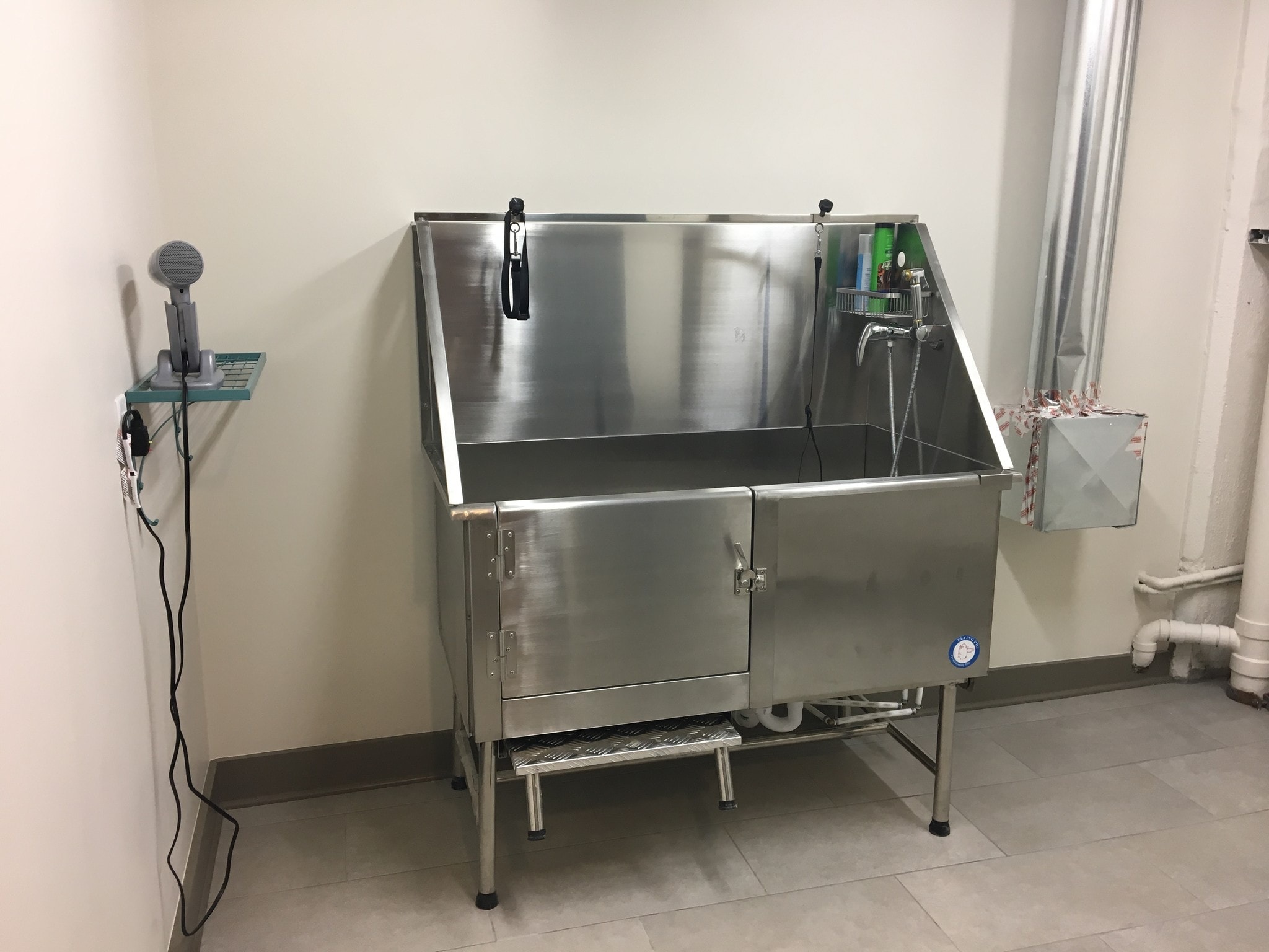 Building Photo - 3535 Broadway Blvd