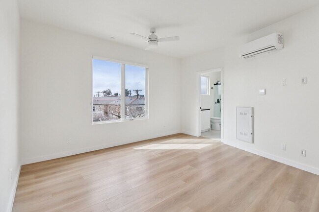 Building Photo - 4456 30th Street - North Parks Elevated Spanish Style Community