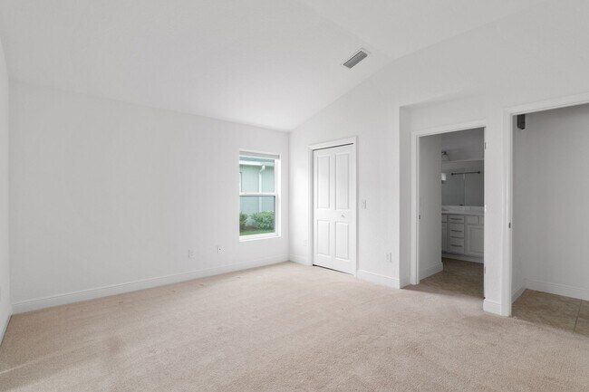 Building Photo - 10397 Silver Maple Ave