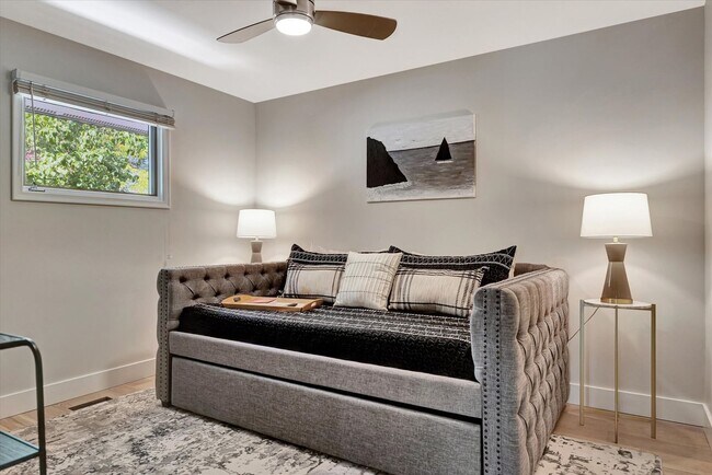 Building Photo - Luxury Ranch House on Champaign Country Club