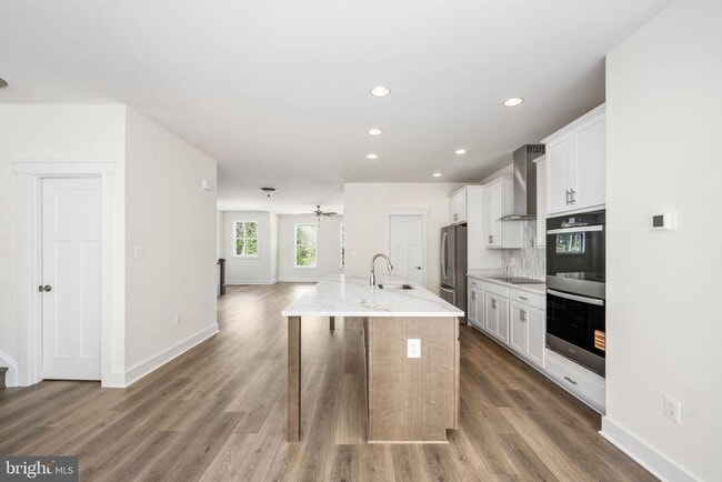 Building Photo - 354 Evermore Ln