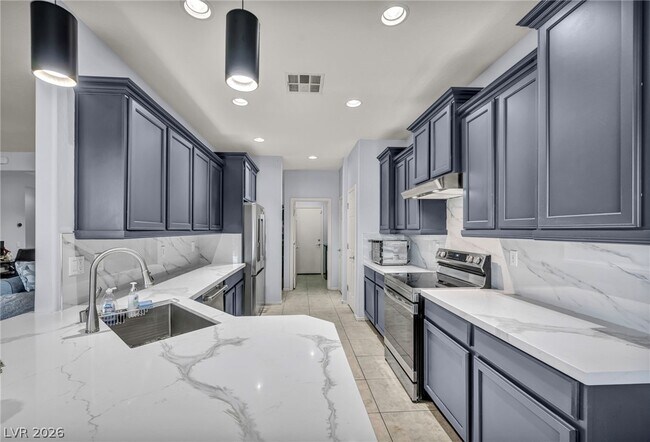 Building Photo - 3787 Budenny Dr