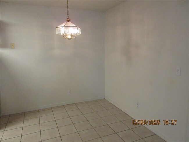 Building Photo - 2469 Fox