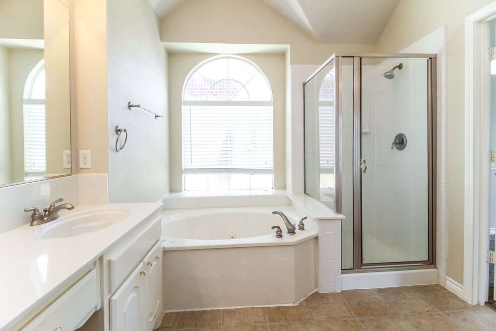 Building Photo - 7517 Creek Meadow Dr