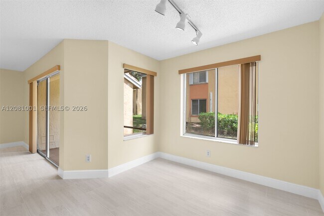 Building Photo - 1178 Coral Club Dr