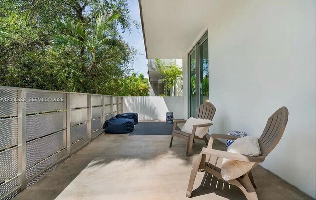 Building Photo - 1700 Meridian Ave