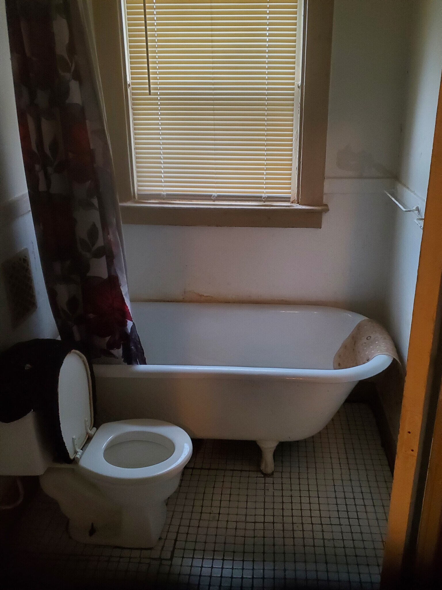 Building Photo - 5002 Maplewood St