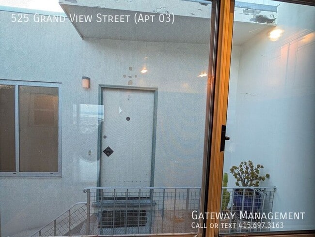 Building Photo - 525 Grand View Ave