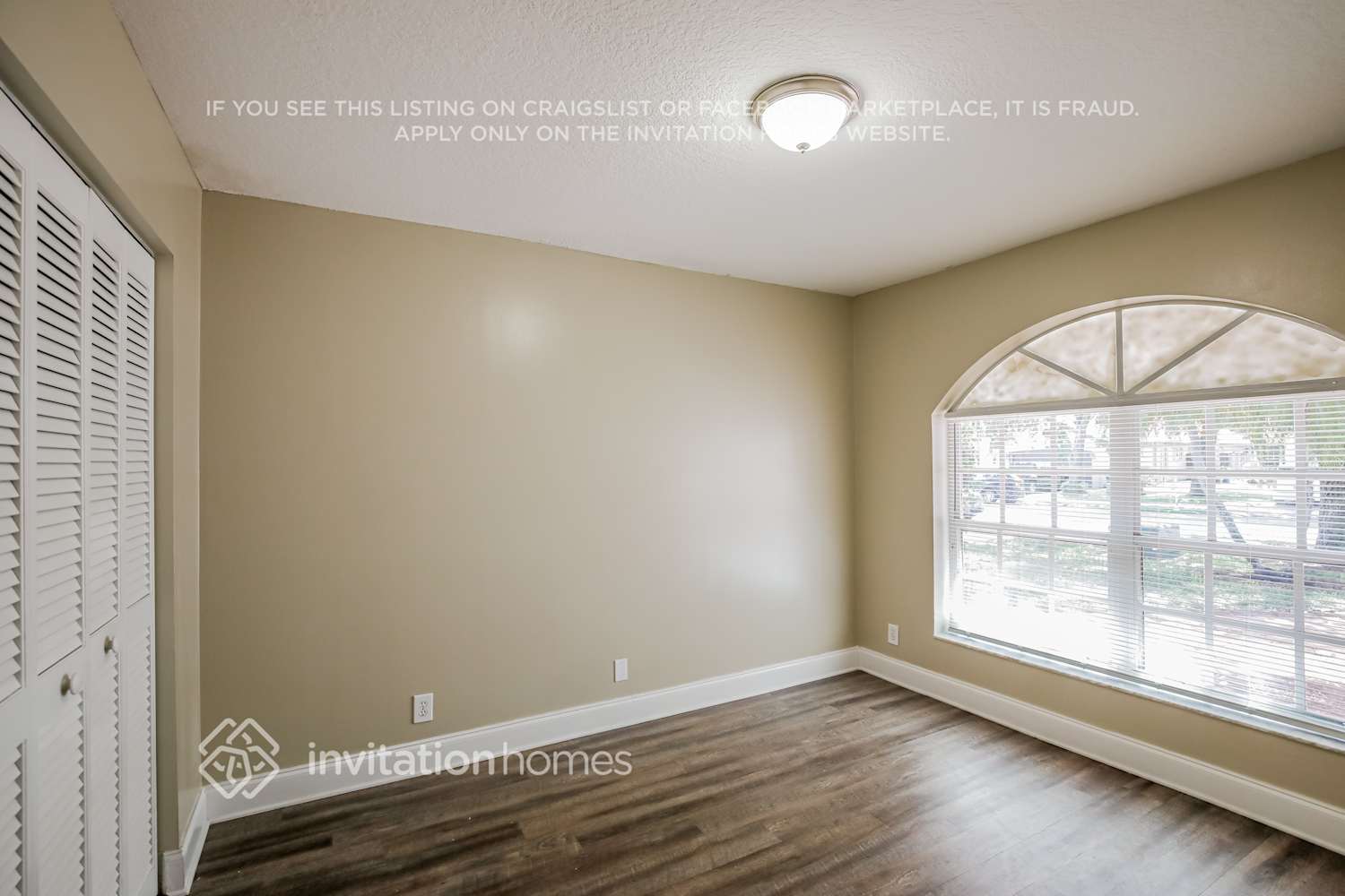 Building Photo - 12615 SW 7th Pl