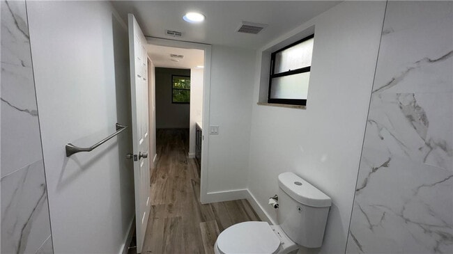 Building Photo - 101 Ocean Ln Dr