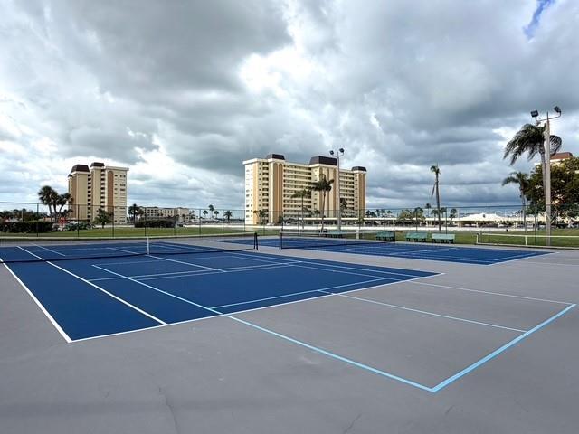 Building Photo - 4775 Cove Cir