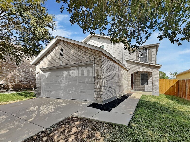 Primary Photo - 10019 Bermuda Palm