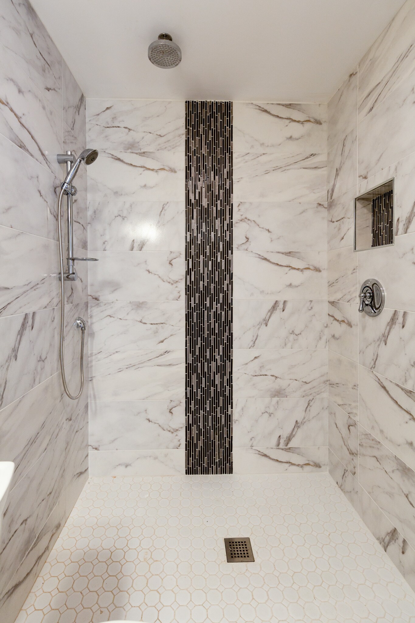 Shower - 629 Storrs Rd