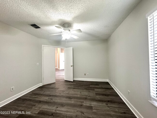 Building Photo - 103 Quail Cove