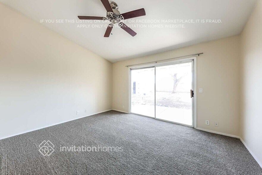 Building Photo - 6615 N 77th Dr