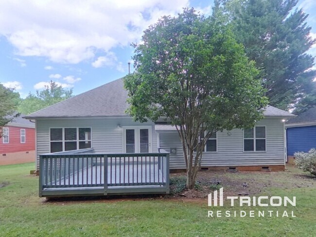 Building Photo - 4407 Gladwood Lane Charlotte NC