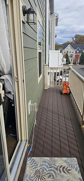 Building Photo - 2008 Hemlock Ln