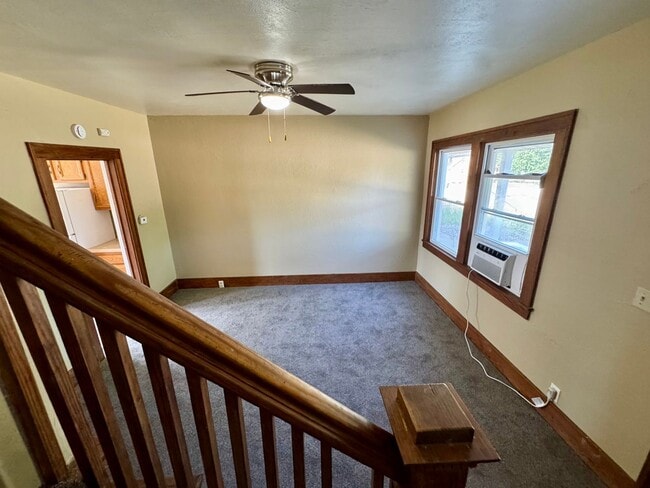 Building Photo - 2 Bed, 1 Bath Townhome Across from Stephens Park – $1,200/month (All Utilities Except MidAmerican...