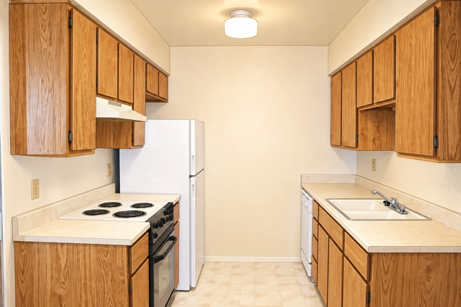 Building Photo - 3176 Shoshone Dr