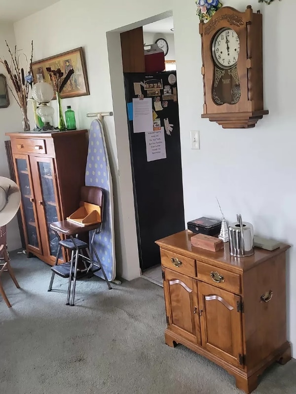 Building Photo - 200 N Sycamore Ave