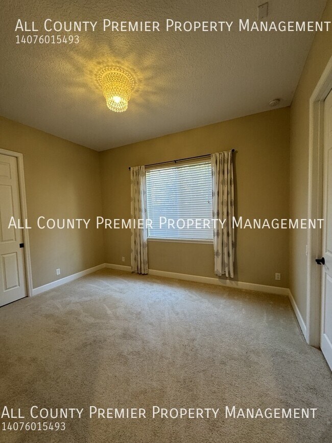 Building Photo - 203 Spalding Way