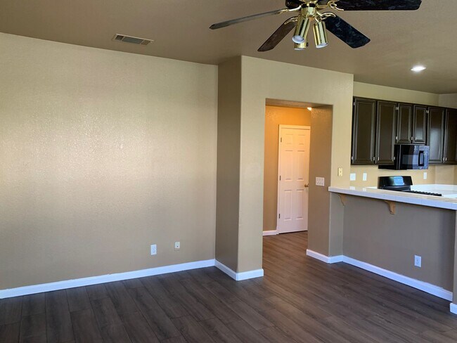 Building Photo - Fantastic Antioch Home!