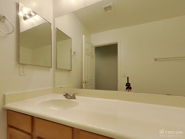 Building Photo - 23853 W Mesquite Drive Buckeye AZ