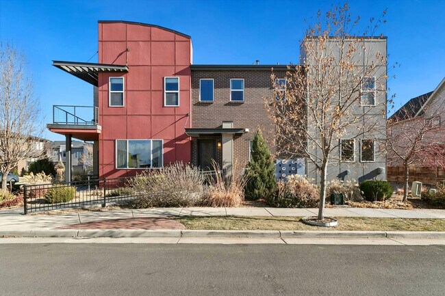 Building Photo - 6801 Warren Dr