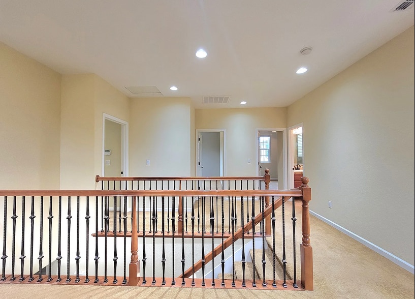 Building Photo - 205 Barnhill Dr