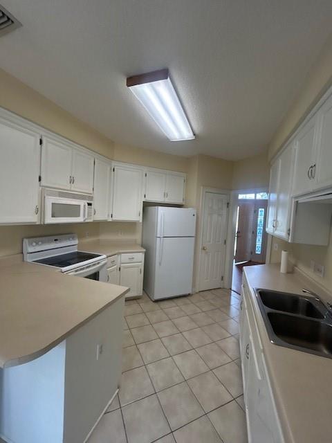 Building Photo - 111 Hanging Moss Dr