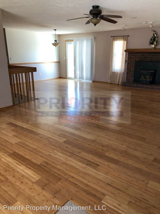 Building Photo - 5 br, 2.5 bath House - 802 Ventura Ave