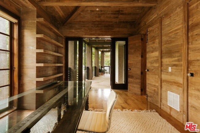 Building Photo - 1105 Rivas Canyon Rd