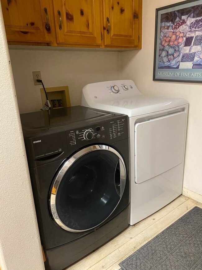 Building Photo - 578 W 5500 S