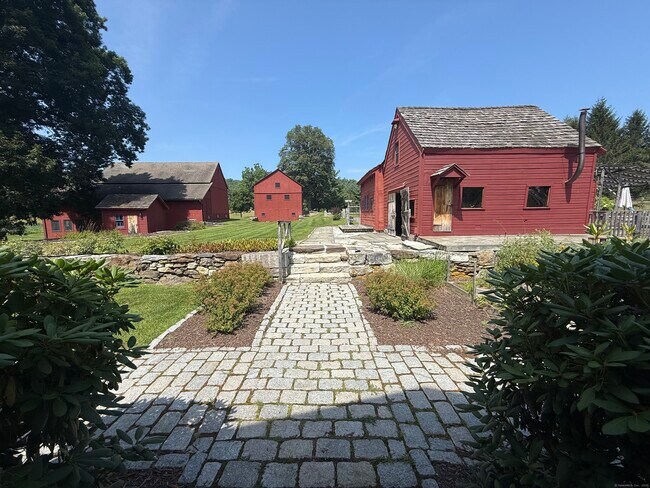 Building Photo - 28 Dugway Rd