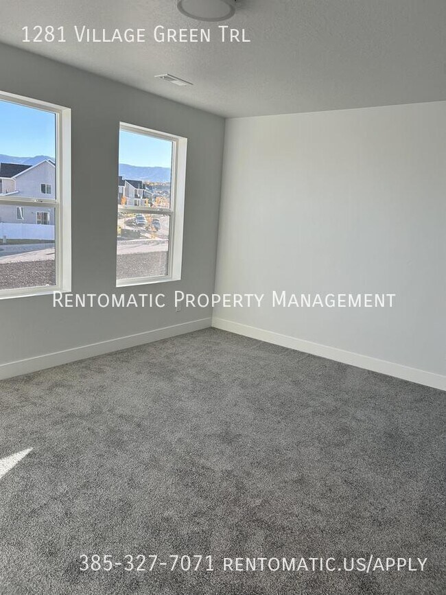Building Photo - 1281 Vlg Grn Trl