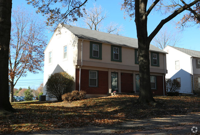 Building Photo - Terrace Park Townhomes