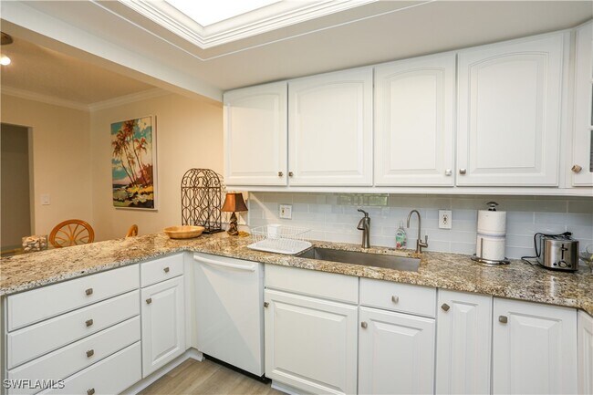 Building Photo - 3030 Binnacle Dr