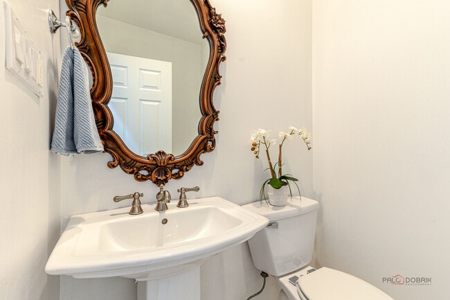 Building Photo - 20772 N William Ave