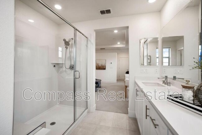 Building Photo - 5720 Greige Cir