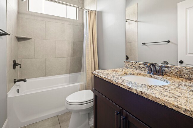 Building Photo - High-End Home on One Level - Beautiful Fletcher Neighborhood