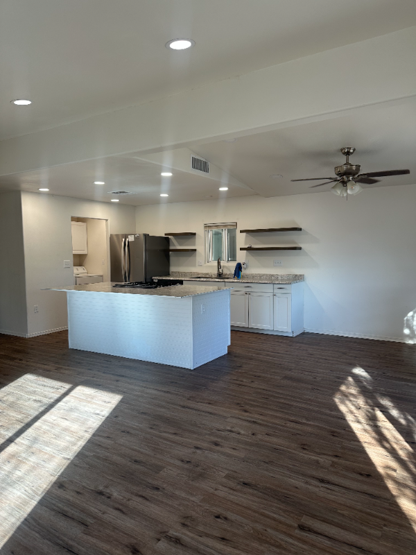 Building Photo - 685 Ocotillo Cir